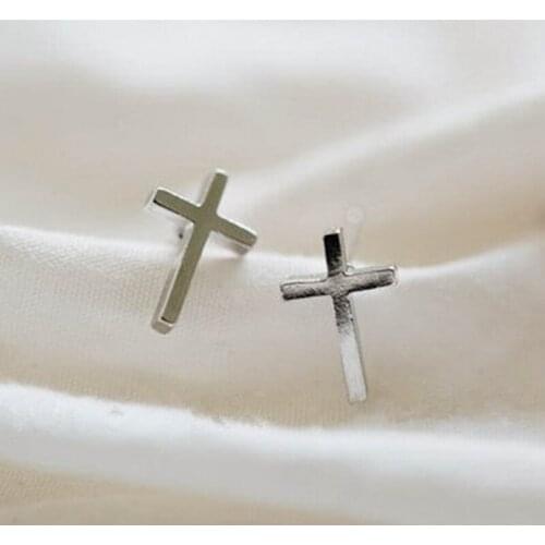 Classic Cross Stud Earrings Smooth Surface Design Environmental Protection Material