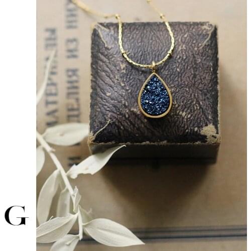 GHIDBK Water Drop Bead Chain Necklaces For Women Ladies Fantasy Blue Crystal Clavicle Chain Pendant Statement Minimalist Jewelry