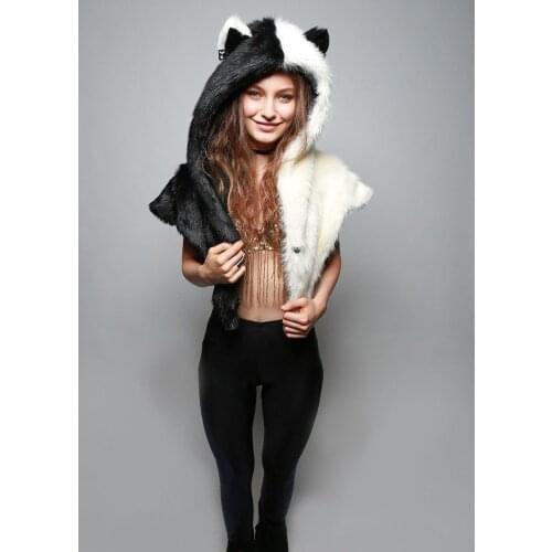 Patchwork Faux Fur Hat Hood Animal Hat Wolf Plush Warm Animal Cap with Shawl Halloween Christmas Party Novelty Fur Hats