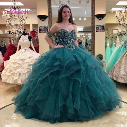 Princess Ball Gown Quinceanera Dresses 2021 Sweetheart Off Shoulder Lace Appliques Sequins Beads Pageant Party Sweet 15 Dress