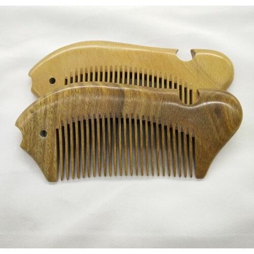 130mm gift fish shaped wood Argentina boutique green fashion decoration sandalwood comb anti-static green sandalwood treatment