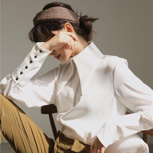 Women White Blouse Top 2019 Autumn Retro Pointed Turn-down Collar Unique Shirt