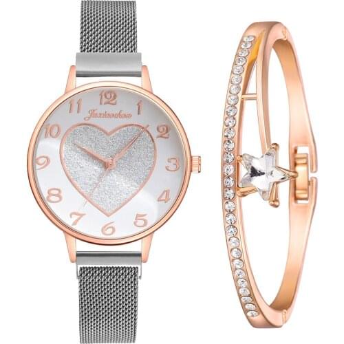Heart Shape Pattern Womans Watches Bracelet Set Magnetic Belt Rhinestone Ladies Wristwatch Girls Quartz Rose Gold Clock reloj