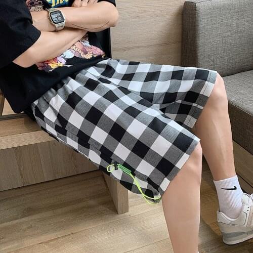 2021 Fashion Mens Plaid Shorts Summer Casual Loose Knee-Length Pants For Men Striped Wide Shorts Harajuku Streetwear Trousers