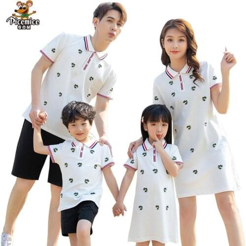 White Mother Daughter Dress Family Clothing 2021 Summer Father Son T-Shirts Short Family Matching Outfits Men Women Girl Clothes