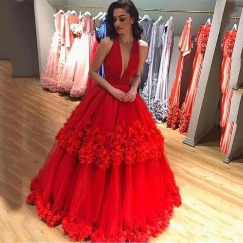2020 Red Prom Dresses Deep V Neck Tiered Tulle A Line Celebrity Dresses Party Evening Gowns Appliques Sexy Back Yong Girls Pagea