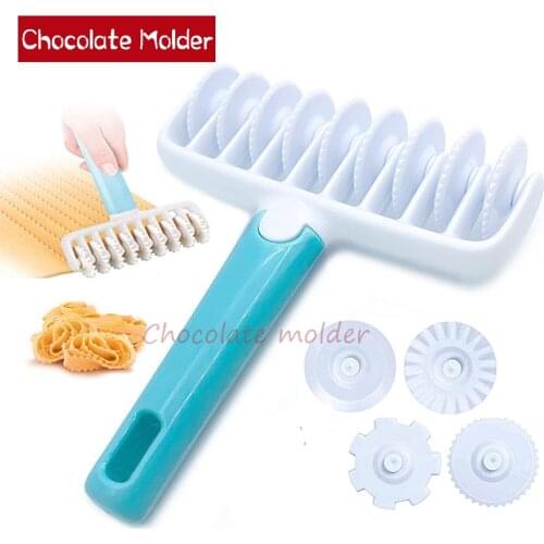 Chocolate Molder Pastry Scoops