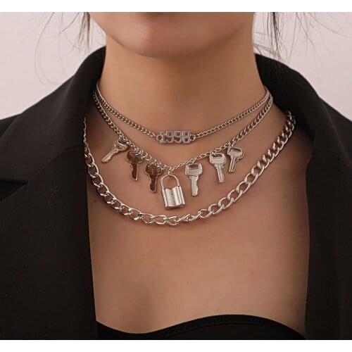 Punk Number 1998 Lock Keys Pendant Necklace for Women Vintage Multilayer Thick Chains Geometric Clavicle Necklace Party Jewelry