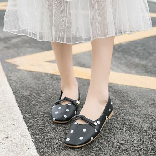 2020 Spring And Autumn Dating Workplace Essential Women Flat Shoes Slip-On Solid Color Fashion Retro Wild Elegant W33-14