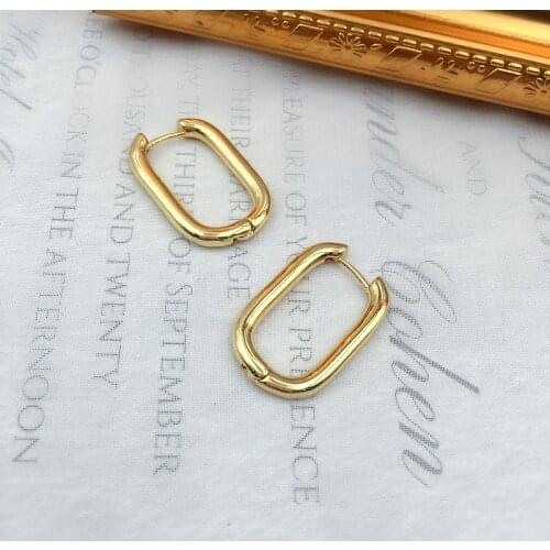 Women Chunky Hoops Earrings Korean Geometric Oval Eared Buckle Temperament Women Gold Retro Sexy Hot Elegant Love Earrings Gift