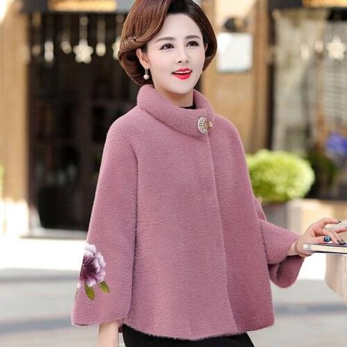 Middle Aged Women Winter Faux Mink Fur Coats Female Casual Korean Knitted Outercoat Ladies Loose Flower Embroidery Overcoat Z172