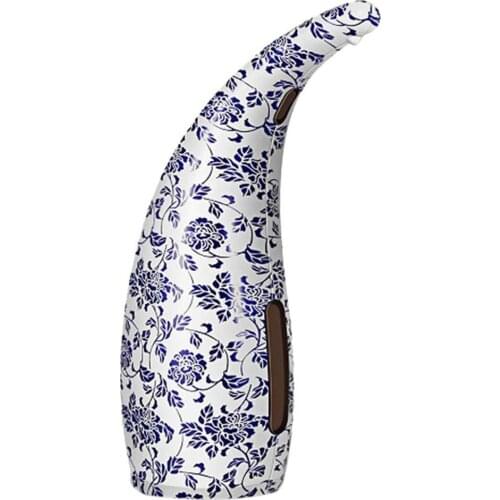 New Creative Light Blue and White Porcelain Chinese Style Automatic Infrared Sensor Soap Dispenser