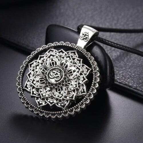 30 Styles Tree of Life Pendant Necklace Tibetab Mandala Lotus Halsketten Amulett Wolf Long Necklaces For Women Jewelry Unisex