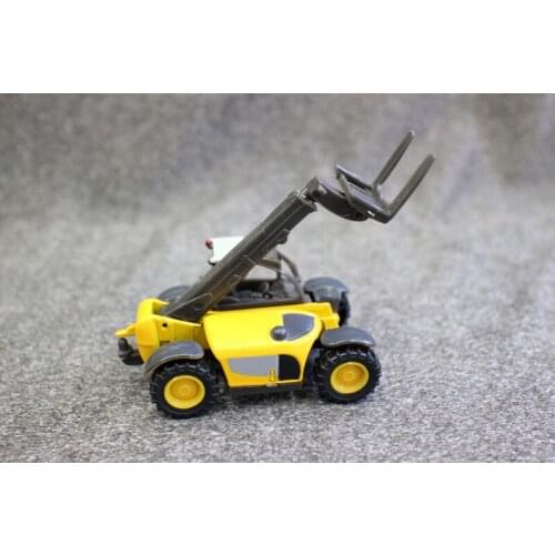 1:64 Cast Metal Alloy Toy Excavator Giant Shovel Forklift Miniature Scene Model Salon Girl Type
