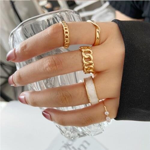 Fashion Resin Chain Rings Set For Women Lady Trendy Gold Metal Alloy Butterfly Opening Finger Ring Wedding Gifts Jewelry