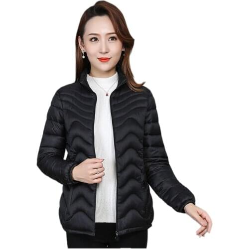 2020 New Short Down Cotton Jacket Middle aged Women Autumn Winter Thin Light Warm Coat Plus Size Cotton-padded Outerwear KW221