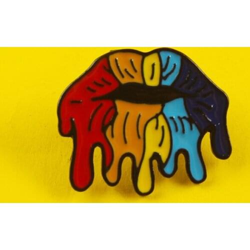 Prajna Shiny Lips Brooch Biting Tongue out Red Blood Personality Badge Denim Shirt Fashion Accessories Funny Romantic Jewelry