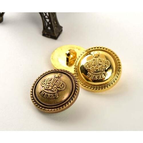 2018Hot Sale Botones Scrapbooking Accessories Plastic crown shape environmental protection golden bronze retro button 30pcs