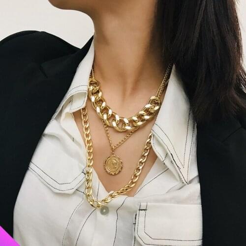 Retro Multilayer Portrait Pendant Necklace Metal 2021 Summer Fashion Girl Ladies Jewelry Gift