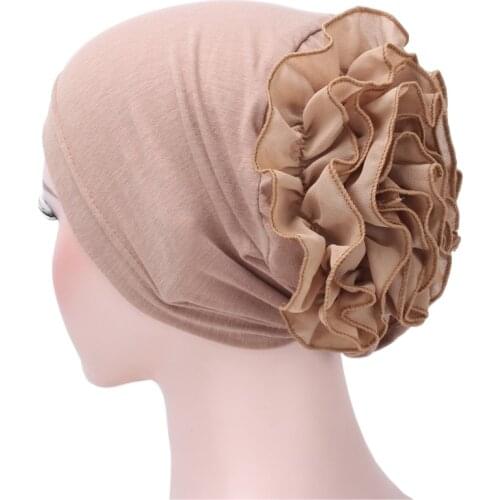 RUNMEIFA New design Muslim Skullies & Beanies velvet scarf cap for ladies luxury brand Flower pearl head scarf African wrap hat