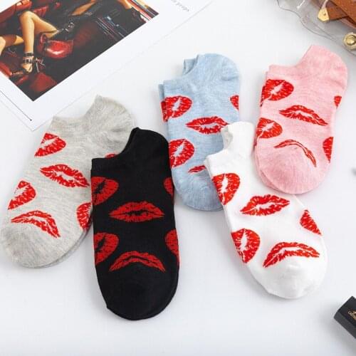 10 pieces = 5 Pairs/lot Fashion Spring Summer Cotton Boat Crew Street Red Lips Socks Ankle Cotton Short Funny Lady Sexy Sox