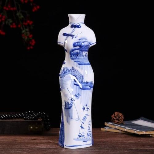 2021 New Hand-painted Blue And White Porcelain Cheongsam Figure Ornaments Jingdezhen Ceramic Craft Living Room Decorations