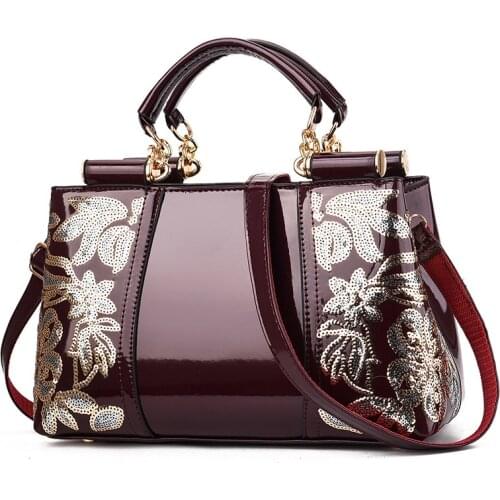 2020 new fashion ladies' mezzanine zipper bag patent leather embroidered hand bill shoulder messenger bag designer bag