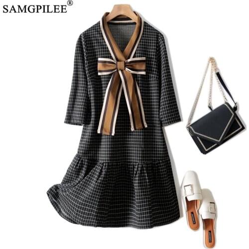 Retro Women Drsses Elegant 2021 Korean Style New Plaid Bow V-neck Pinch Pleated Stitching Plus Size Dress Autumn And Winter 4XL