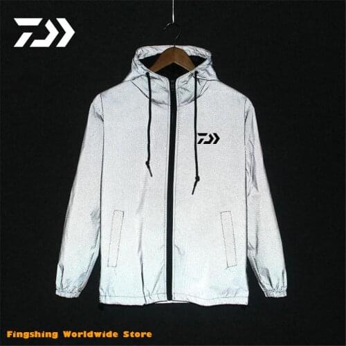 Men / Women Long Sleeved Reflective DAIWA Fishing Jacket Men Fishing Shirts Hooded Outdoor Sport Night Shiny Fishing Coats