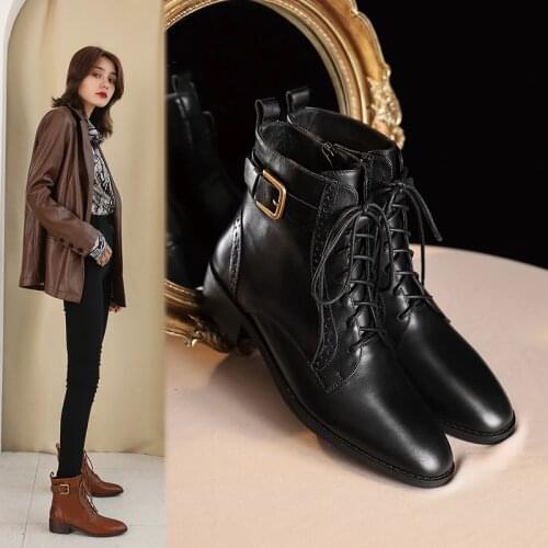 Genuine Leather Chelsea Boots Round Toe Metal Belt Buckle Women Boots Spring/Autumn Fashion Side Zipper Women Shoes Size 34-43