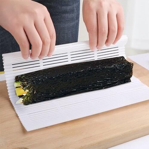 DIY Sushi Roller Maker Seaweed Nori Sushi Curtain Mold Reusable kitchen Accessories Plastic Sushi Rolling mat Non-stick