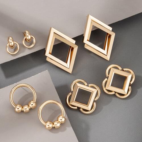 Docona Charm Retro Hollow Flowers Stud Earrings Cold Style Geometric Rhombus Metal Earring for Women Party Jewelry Gifts 17168