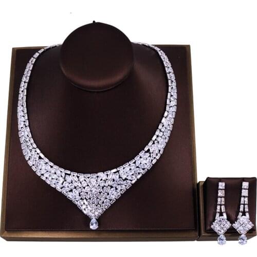 Luxury Rhinestone Full Diamond Pendant Full Crystal Necklace Earrings set Elegant Fashion Bridal Wedding Jewelry Birthday Gift