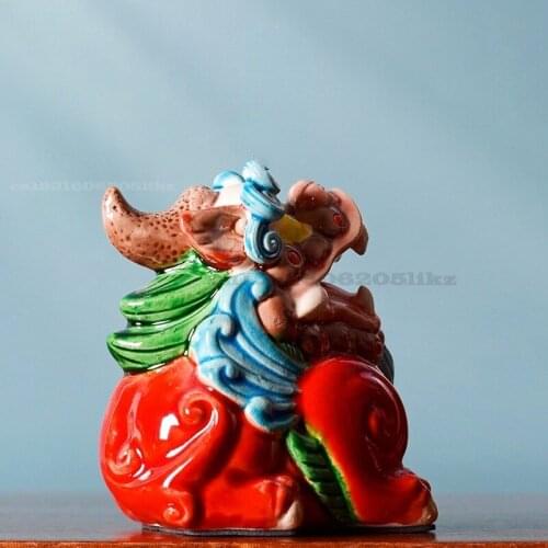 Chinese ceramics brave troops Ornaments Home Decor Living Room Wine TV Cabinet Ornament Crafts Abstract Animal Figurine