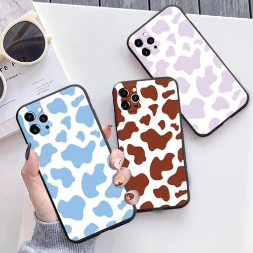 For Samsung Galaxy A51 A70 A71 A52 A32 A20e A21s A50 A10 A20 A31 S8 S9 S10 S20 FE S21 Plus Ultra Cow Pattern Case Fundas Shell