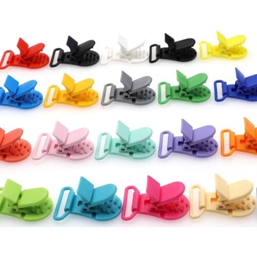 100pcs SUTOYUEN 25mm C Shape Dummy Plastic Pacifier Clip Chain Alligator Clip suspender clips Mixed 11 Colors