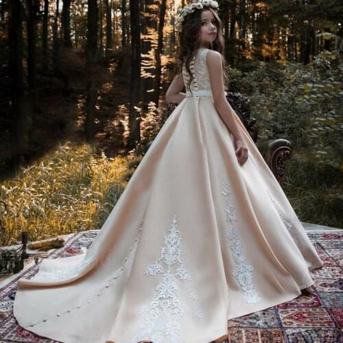 Champagne Satin Fairy Princess Flower Girl Dresses Lace Appliques Kids Formal Wedding Party Gowns Long Train Beads for Girls