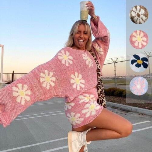Autumn 2021 New Style Womens Clothing Floral Long Sleeve Mini Shorts Knitted Sweater Suit Colorful Casual Fashion Two Piece Set