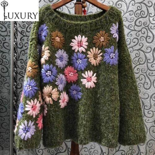 Sweaters High 2020 Quality Autumn Winter Warm Knitwear Women Flower Embroidery Long Sleeve Green Jumpers Casual Loose Tops Femme