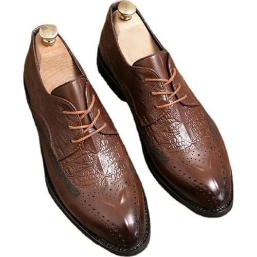 2021 Hot Sale Business Mens Formal Leather Shoes Elegant Formal Wedding Shoes Mens Office Leather Shoes Black Brown