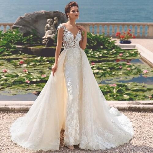 Morden Sleeveless Button Back Mermaid Wedding Dress Sexy V-Neck Embroidery Appliques Tulle Detachable Train 2 in 1 Bridal Gown