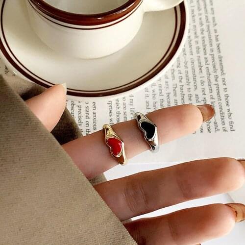2021 Romantic Simple Red Black Heart-shaped Metal Ring Fashion Cute Wedding Gold Color Ring For Women Punk Party Jewelry Gift