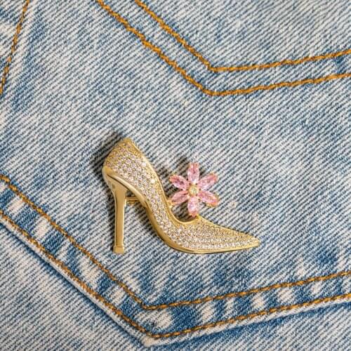 2021 Luxury Sexy High Heel Brooches for Women Pink Cubic Zirconia Brooch Pin Wedding Jewelry Clothes Accessories Broach Gift