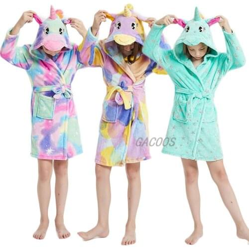 New Cartoon Childrens Robe Flannel Baby Bathrobe Long Sleeve Hooded Kids Bath Robe Lovely Unicorn Animal Boys Girls Night Robes