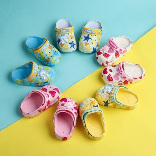 New Babu childrens slippers 2-8 years non slip kids Friut printing indoor and outdoor sandals light hole shoes boy girls SO007
