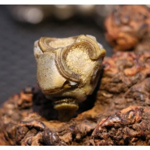 Big Treasure Talisman Power Cool Apperance Chinese Alashan Desert Agate Natural Eye Bead Amulet With A Hole A Timestown