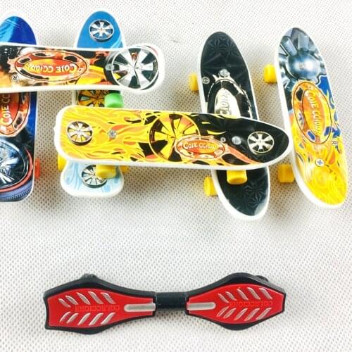 Childrens finger mini skateboard Skate creative fingertip small scooter sports toy for boy Skateboarding practice