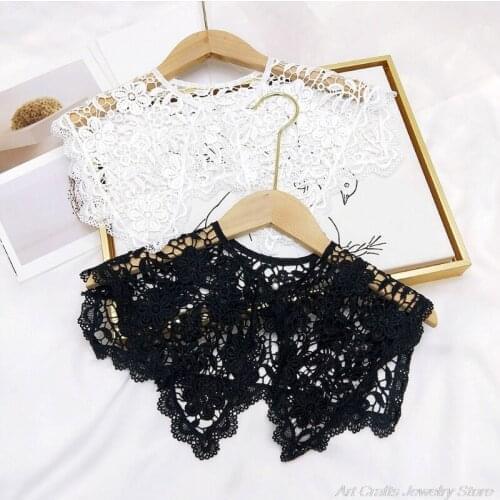 Women Korean Floral Lace Fake Collar Shawl Hollow Out Black White Scarf Necklace Faux Pearl Button Mini Cape Half Shirt M19 21