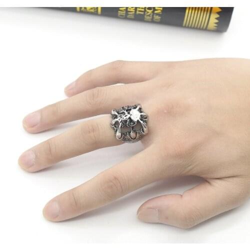 Punk Style Fashion Mens Retro Ring Hollow Skull Shape Alloy Material Temperament Boy Halloween Jewelry Gift Direct Sales Hot