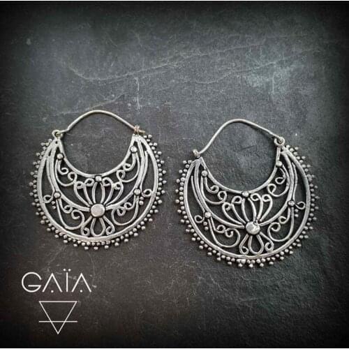 Retro Exaggeration Personality Semicircle Shape Earring Men and Women Banquet Party Accessories